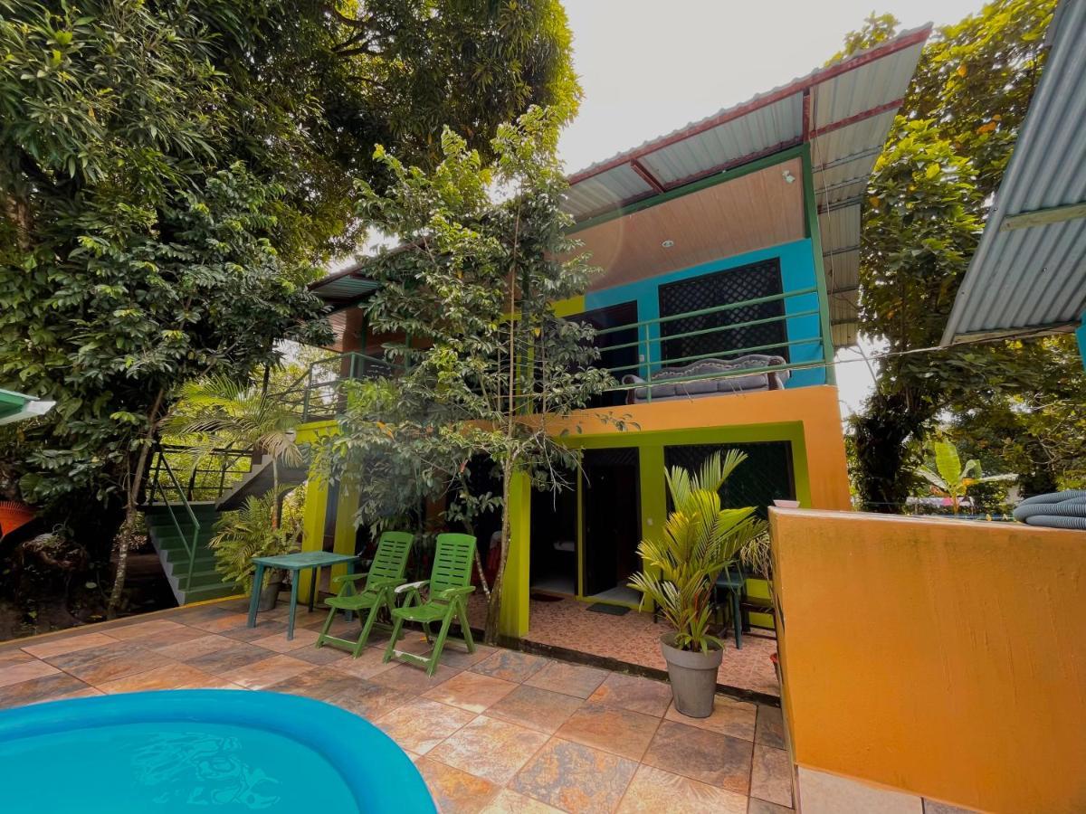 Los Amigos Jungle Hotel Тортугеро Екстериор снимка
